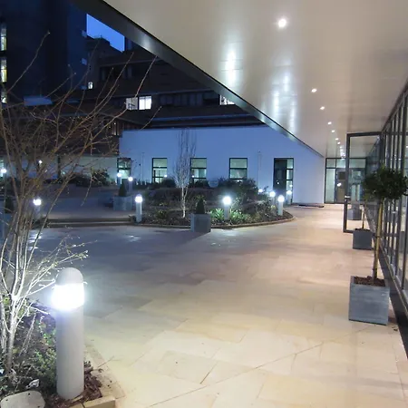 Conference Aston - 4*